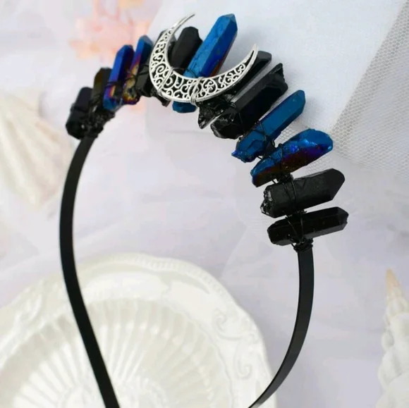 Crystal Moon Tiara - Picture 3 of 9